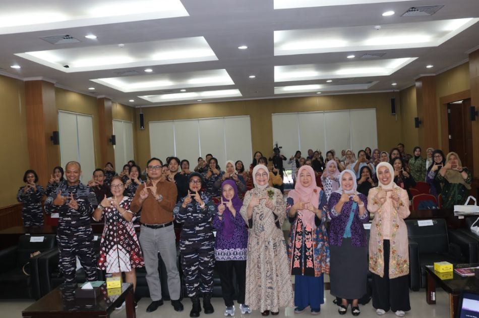 Mendorong Resiliensi dan Kepemimpinan Perempuan: HIMPSI DIY Sukses Gelar Seminar Nasional
